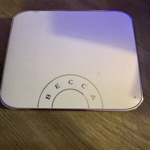 BECCA eyeshadow pallet